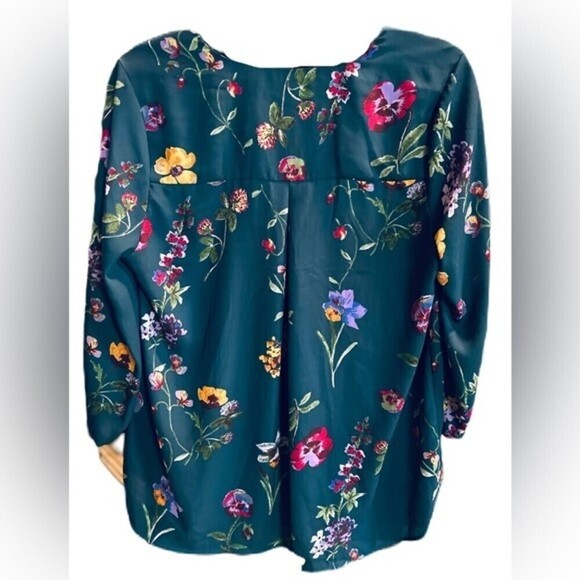 West‎ K (Kei) Floral Print Top 3/4 Sleeve Size M - Picture 2 of 10